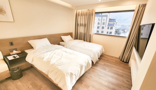 Bunker Twin Room
