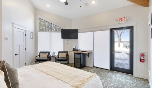 Premium Single Room, Lake View
