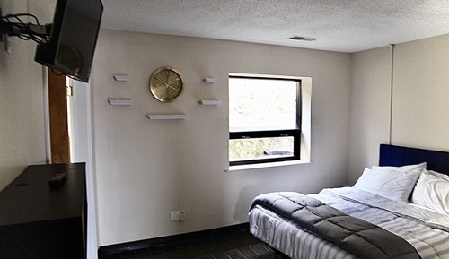 Basic Room (1)