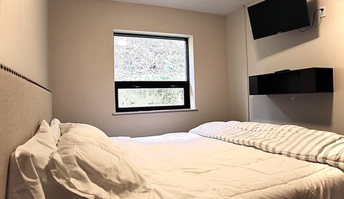 Basic Room (2)