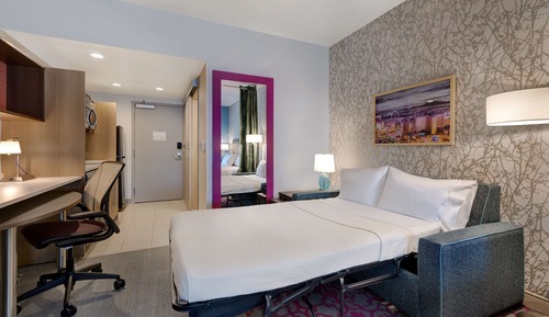 Suite, 1 King Bed, Accessible, Bathtub (Mobility & Hearing)