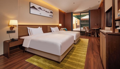 Lanyuan Valley Hot Spring Twin Room with Patio
