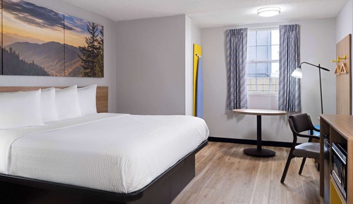 Efficiency, Studio Suite, 1 King Bed, Non Smoking