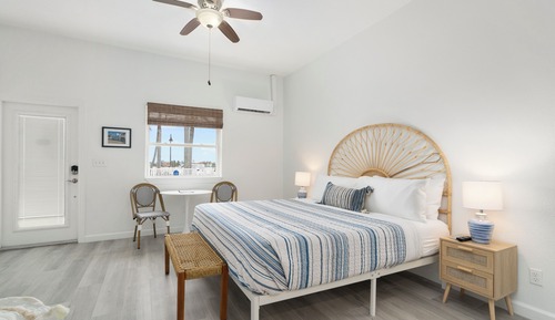La Tortuga Suite 7