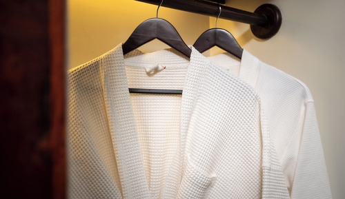 Cabana Twin Room Free Laundry + Daily 60Min Massage + Mini Bar + Airport Pick-Up