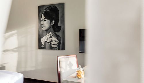 Deluxe King Room Free Laundry + Daily 60Min Massage + Mini Bar + Airport Pick-Up