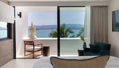 Three-bedroom Beachfront - Villa Syrah