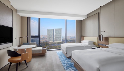 Executive Room, 2 Twin Beds, City View