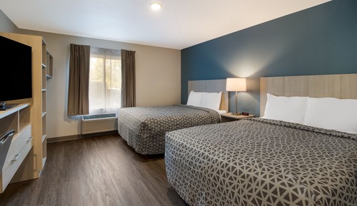 Queen Suite Two Queen Beds Accessible