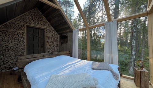 Panoramic Tree House