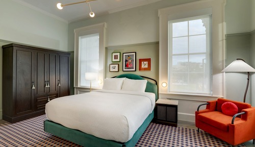 Standard Room, 1 King Bed (Hearing Accessible)