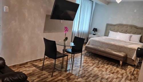 Business Room, City View