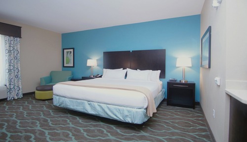 Standard Room, 1 King Bed