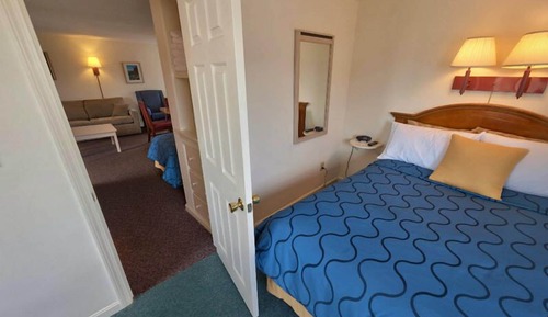 One Bedroom Suite- 38