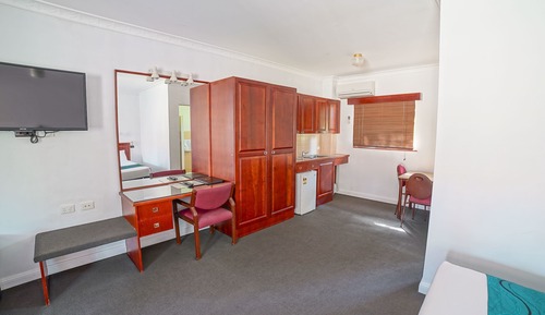 Executive Deluxe Room - Not Pet Friendly 