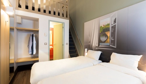 Classic Quadruple Room