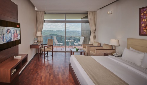 Premium Room, Non Smoking, Lake View