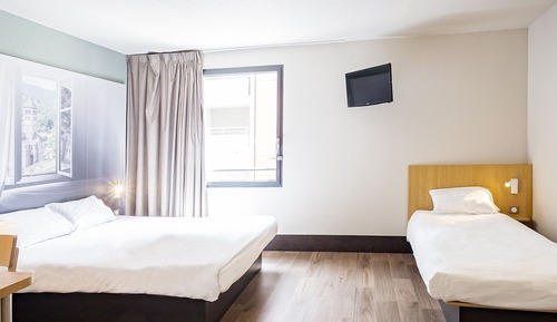 Triple Non-Smoking Room