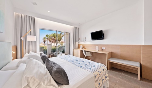 Superior Double Room, Balcony