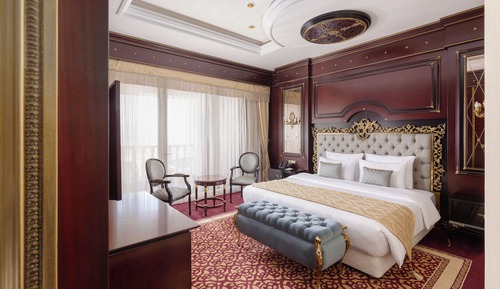 Premium Suite One Bedroom