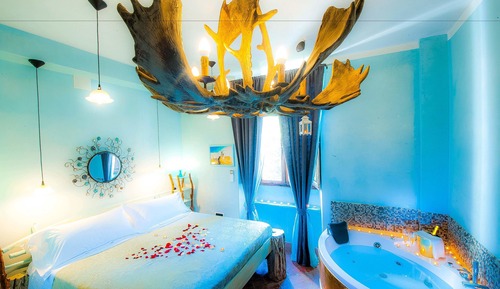 Deluxe Double Room, 1 King Bed, Jetted Tub