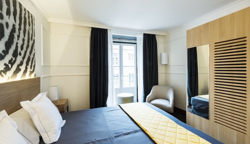 Studio, 1 Bedroom, City View (2)