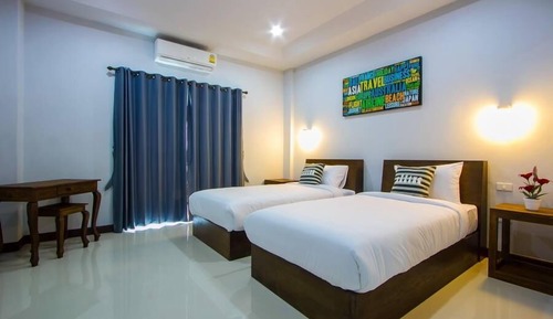 Deluxe Twin Room