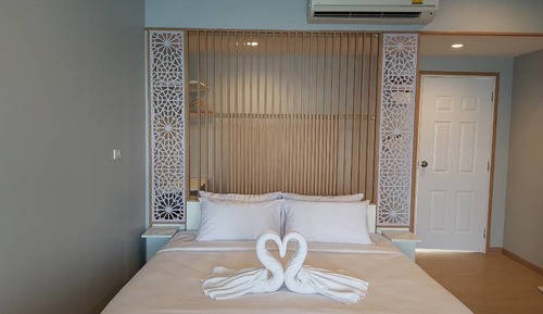 Island Jacuzzi Room