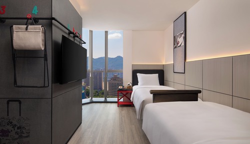 Twin Room with Landmark View