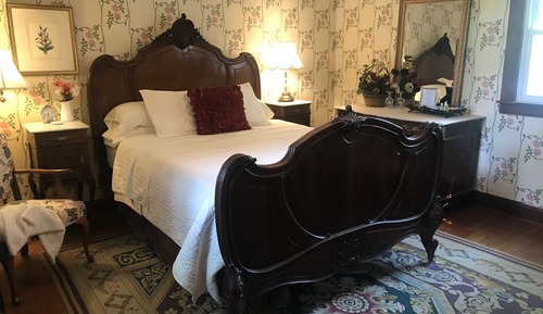 Room (Esther's Garden)
