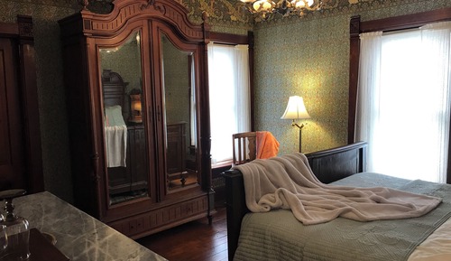Room (Beth's Forest)