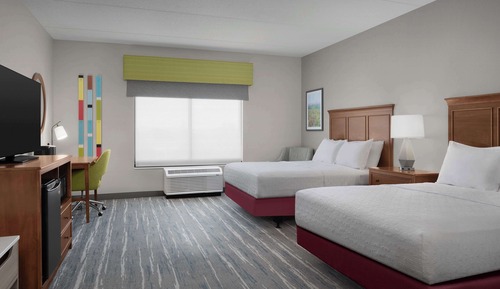 Room, 2 Queen Beds, Accessible, Bathtub