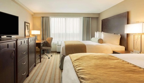 Room, 2 Queen Beds, Non Smoking, Lake View