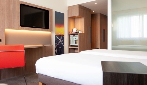 Twin Room, 2 Twin Beds (Next)