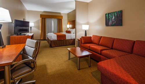 Suite, 1 King Bed with Sofa bed, Accessible, Non Smoking (with Sofabed)