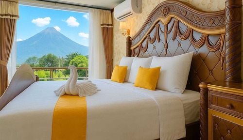 Royal Room