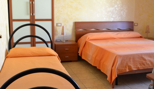 Triple Room, Courtyard View
