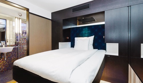 Smart, Windowless, 140 cm bed
