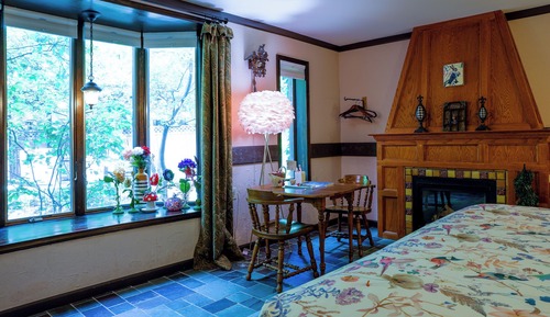 Room, Private Bathroom (Courtyard)
