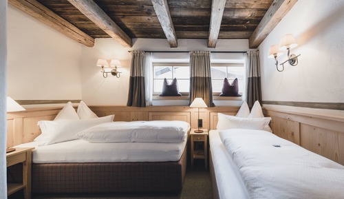 Family Suite, Balcony, Mountain View