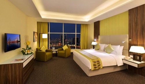 Deluxe King Room