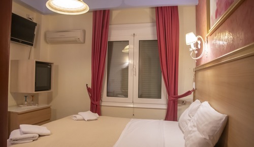 Classic Double Room
