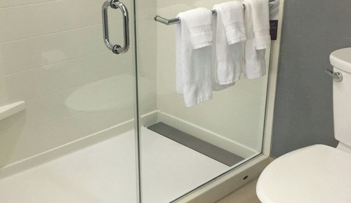 Suite, 1 Bedroom, Non Smoking (Mobility/Hearing Accessible, Tub)