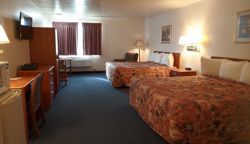 Single Room, Multiple Beds, No Pets Allowed