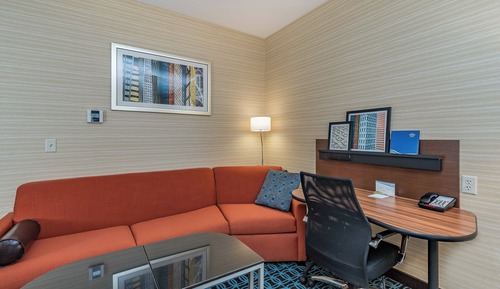 Suite, 1 King Bed with Sofa bed, Non Smoking
