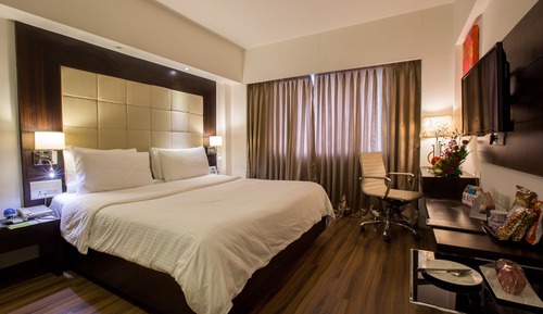 Deluxe Double or Twin Room