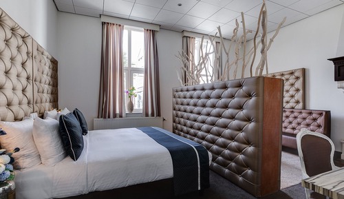 Senior Suite