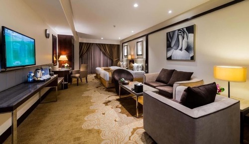 Studio, 2 Twin Beds