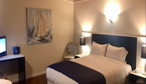 Renovated Room, 1 Queen Bed