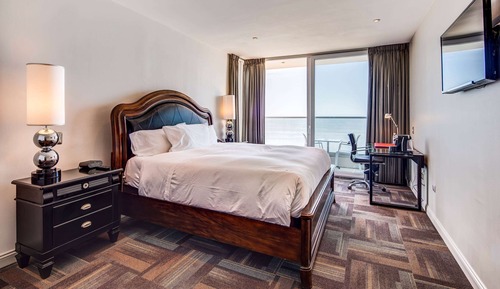 Deluxe Room, 1 Double Bed, Non Smoking (Oceanfront View)